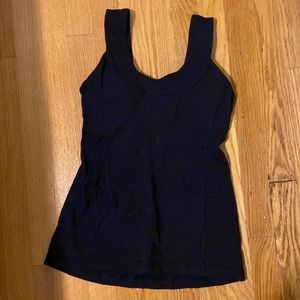 Lululemon black workout tank with built in bra - Size 4 - EUC